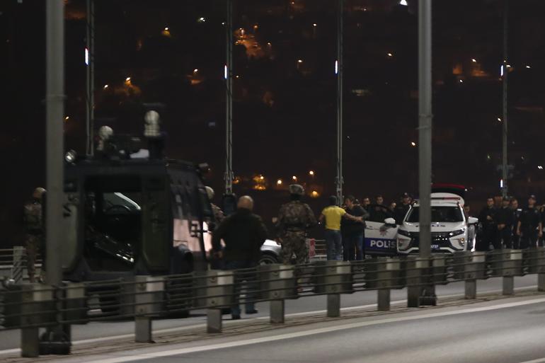 15 Temmuz Şehitler Köprüsünü kapatan kişi tutuklandı