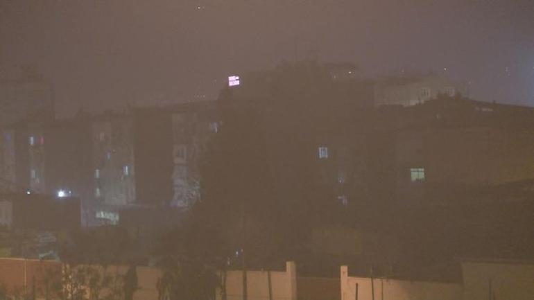İzmirde sis ve soba dumanı hayatı olumsuz etkiledi