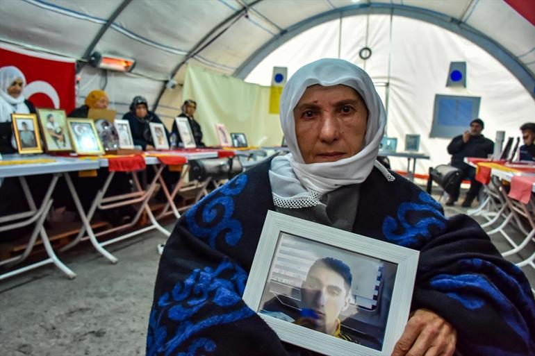 Diyarbakır annelerinin oturma eylemine bir aile daha katıldı, sayı 66ya yükseldi