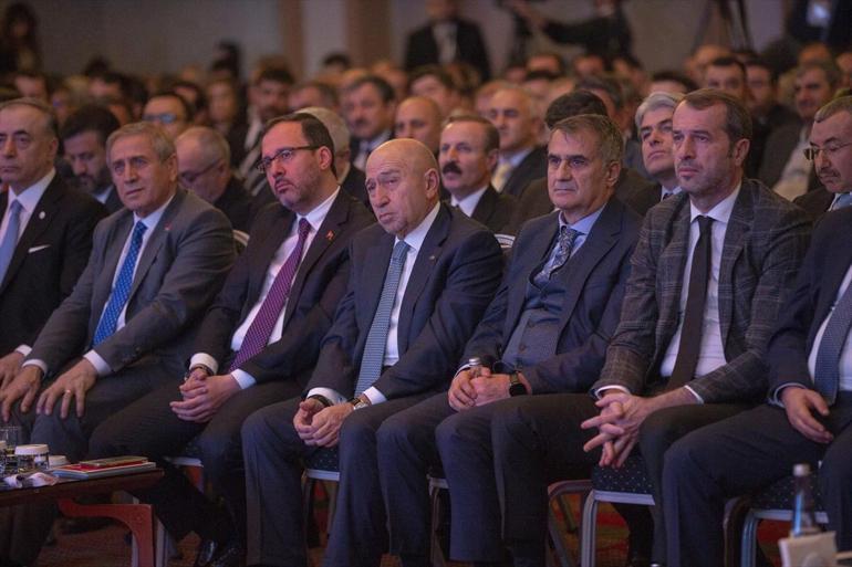 Bakan Kasapoğlu: Spor Kulüpleri ve Federasyonlar Çalıştayı hepimiz için bir fırsat