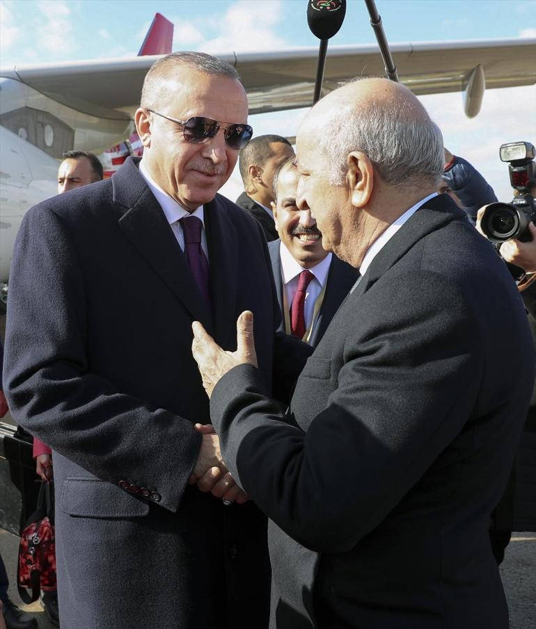Cumhurbaşkanı Erdoğan Cezayire geldi