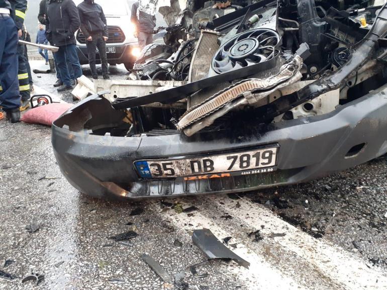 Aydın-İzmir karayolunda trafik kazası: 7 yaralı