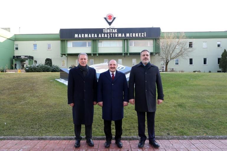 Bakan Akar, Bakan Varank ve MİT Başkanı Fidan TÜBİTAKı ziyaret etti