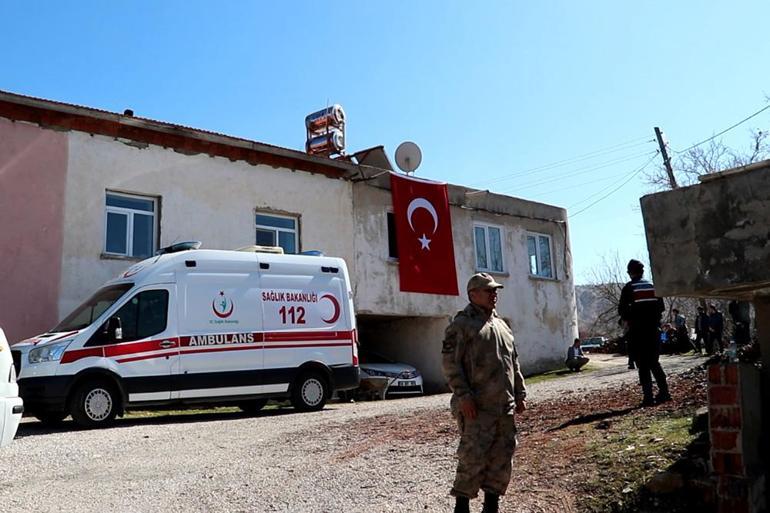 İdlibde şehit olan Uzman Onbaşı Ragıp Soylu Coşkunun ailesine şehadet haberi verildi