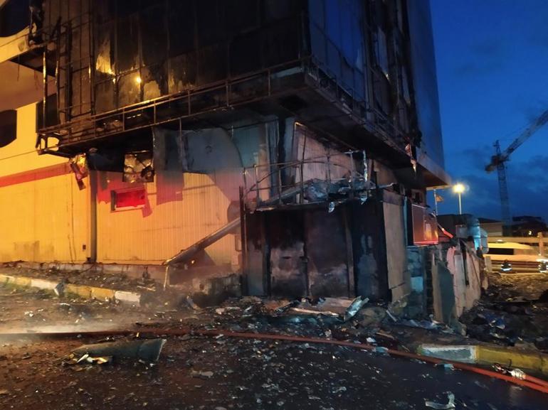 İstanbulda otel alev alev yandı
