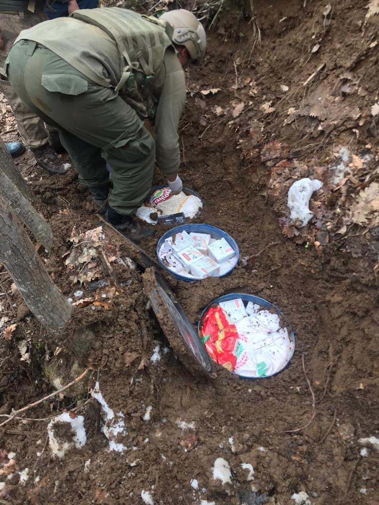 Bitliste, PKKlıların toprağa gömdüğü yaşam malzemeleri bulundu