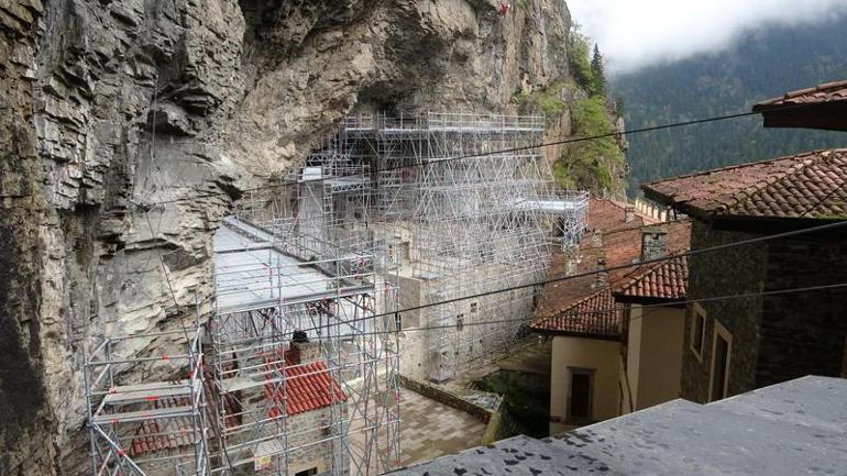 Sümela Manastırındaki restorasyon çalışmalarına Korona engeli