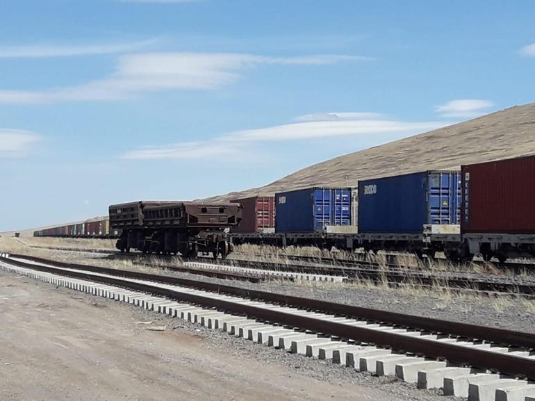 Dev ihracat treni Karstan yola çıktı