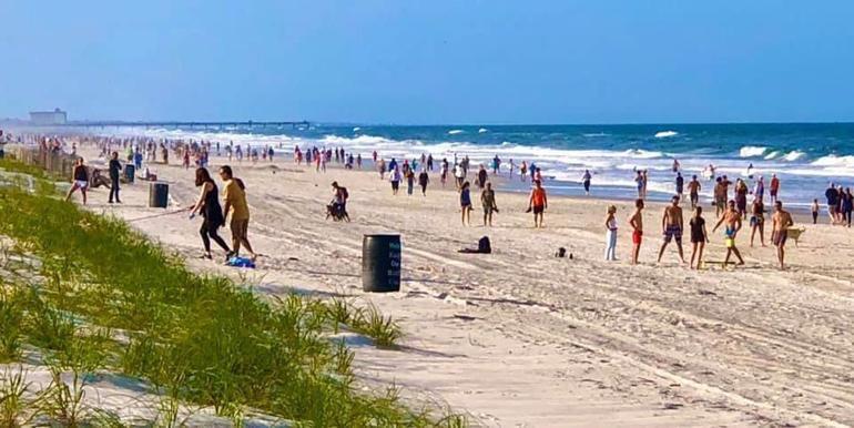 ABDde Florida sahilleri koronavirüs dinlemedi