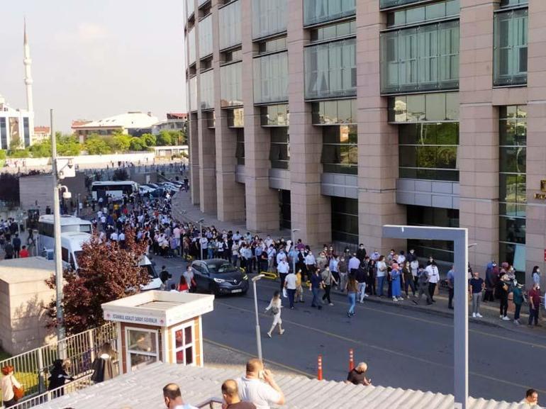 Son dakika haberi: İstanbul Adalet Sarayında uzun kuyruklara karşı önlem alındı