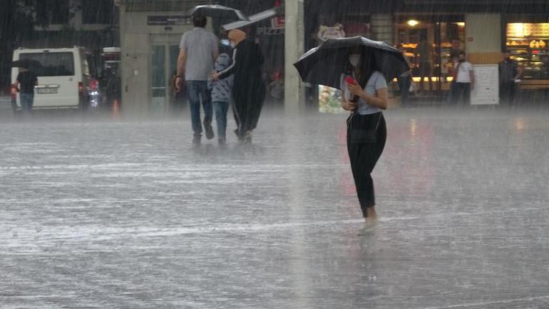 Son dakika: İstanbulda şiddetli yağış ve gök gürültüsü | Video