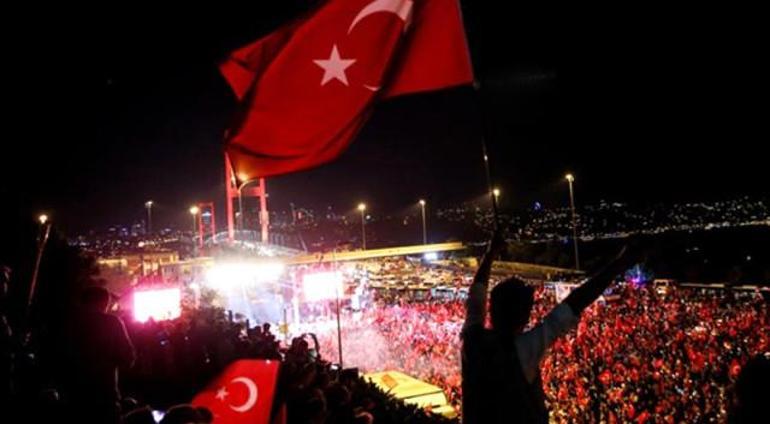 Siyasilerden 15 Temmuz mesajları