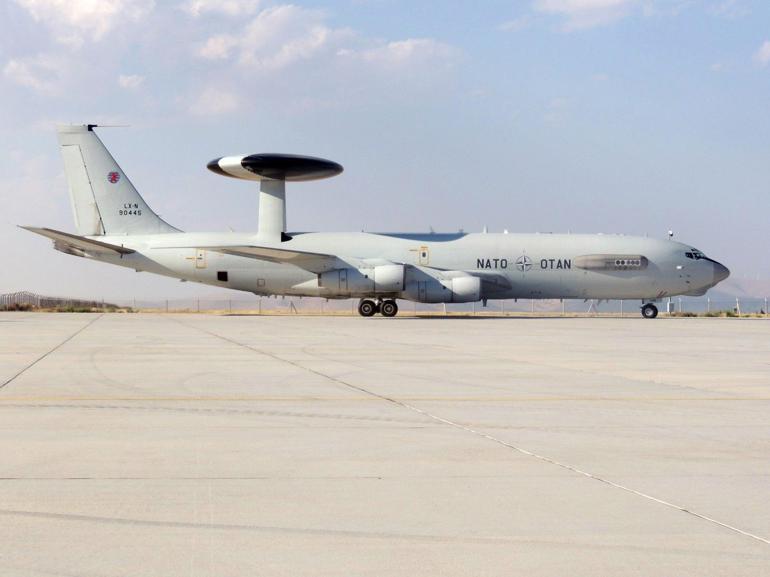 NATO AWACS uçağı ve personeli Konyadaki görevine başladı