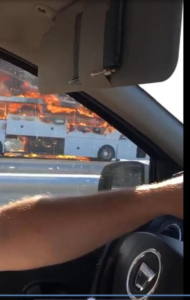 Son dakika... İstanbulda yolcu otobüsünde yangın | Video