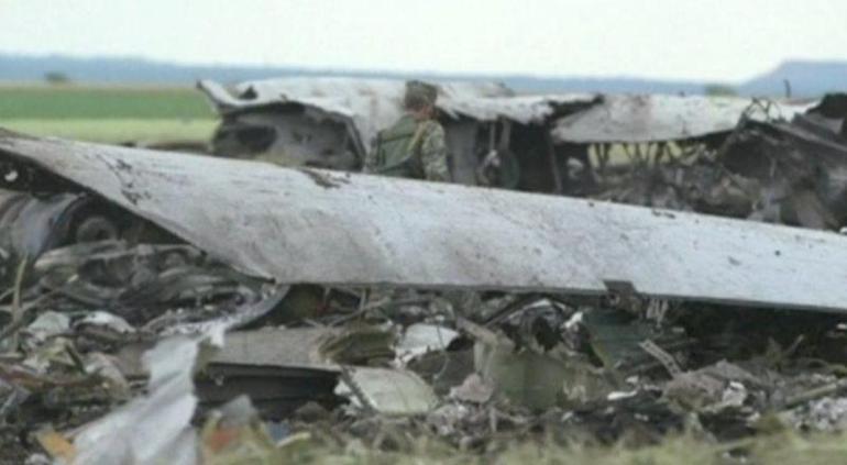 239 kişiyi taşıyan uçak lazer silahıyla mı vuruldu