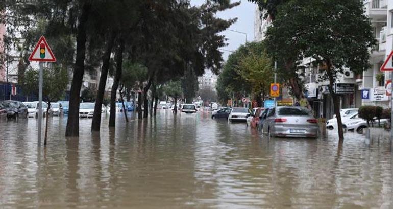 İzmir’de kamu çalışanları kaç gün izinli, yarın izinliler mi İZBAN seferleri çalışıyor mu iptal olan İZBAN seferleri ve güzergahları