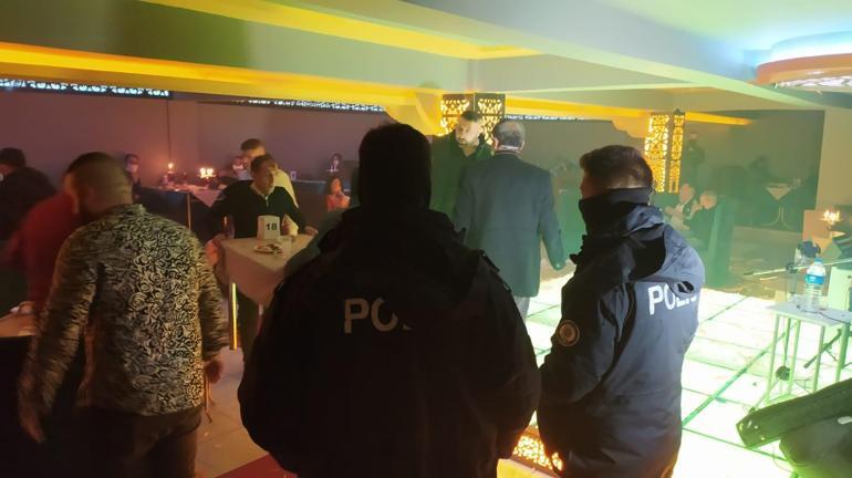 Çok yüksek riskli Konyada, eğlence mekanındaki 60 kişiye 243 bin lira ceza