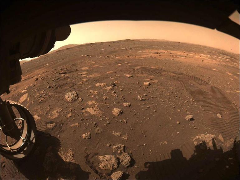 Perseverance keşif aracı Marsta ilk test sürüşünü 33 dakikada gerçekleştirdi