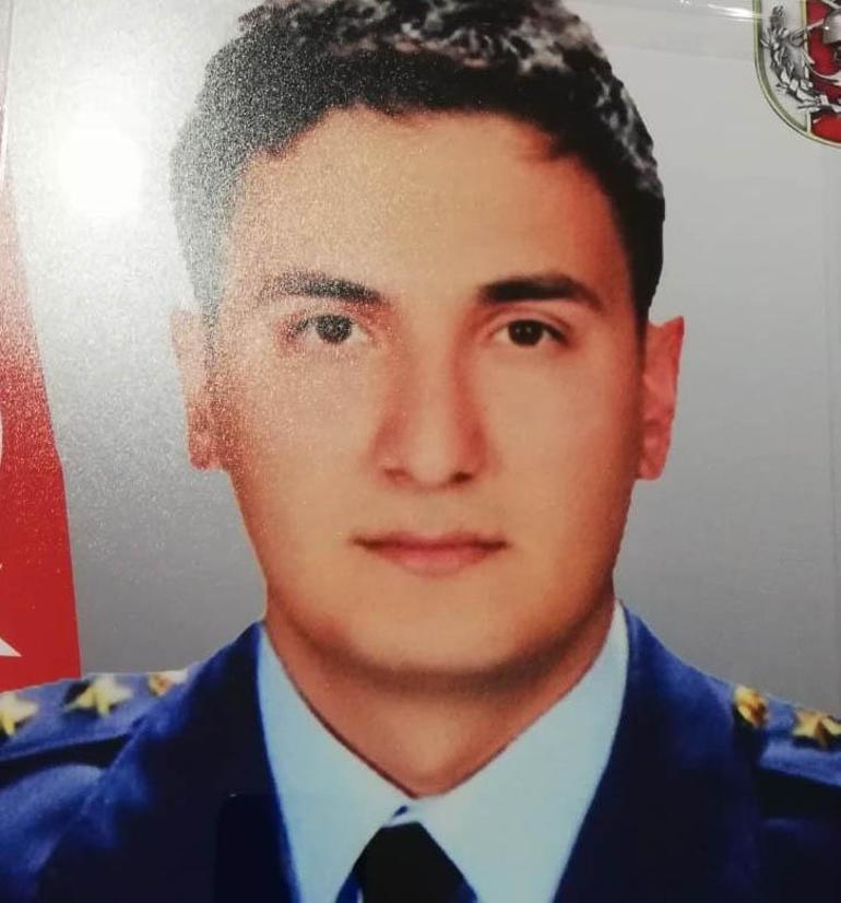 Türk Yıldızlarının şehit pilotu, memleketine uğurlandı