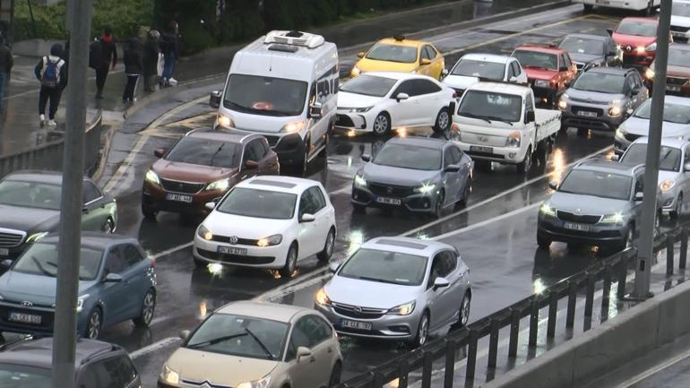 Son dakika haberi... İstanbulda trafik yoğunluğu