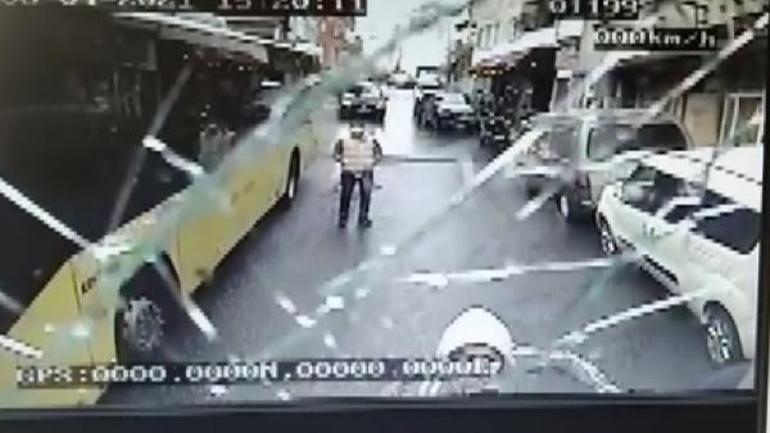 Sarıyerde İETT şoförüne mermerli saldırı