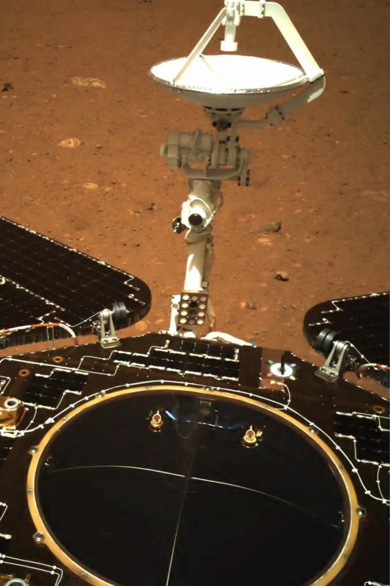 Çin uzay aracı Marstan ilk fotoğrafları gönderdi