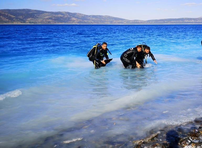 Salda Gölüne serinlemek için giren çocuk boğuldu
