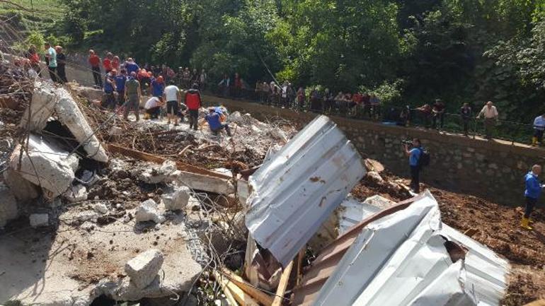 Rize’de sel böyle geldi... 7 kişi hayatını kaybetti