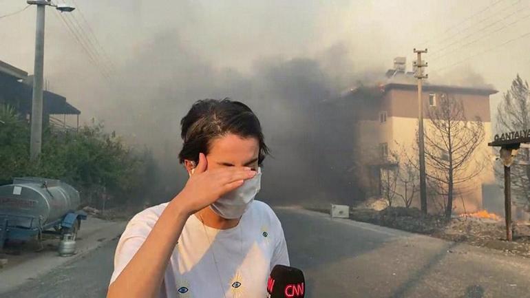 CNN TÜRK Manavgatta: Evler, yollar, seralar alevlerin ortasında kaldı