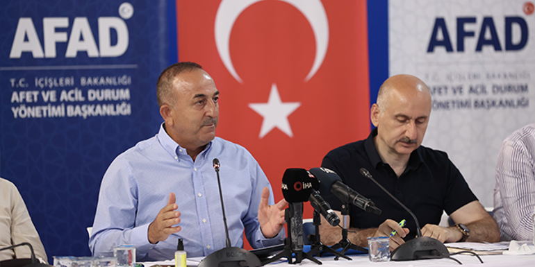 Son dakika... Bakan Çavuşoğlu ve Karaismailoğlundan Manavgatta açıklamalar