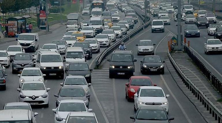 30 Ağustos’ta trafiğe kapalı yollar ve alternatif yollar: Bugün toplu ulaşım (Metro, metrobüs) ücretsiz mi, bedava mı