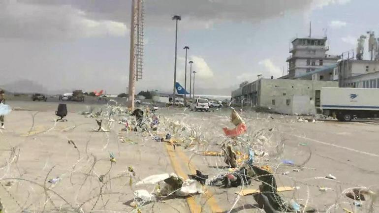 CNN TÜRK ekibi Kabil Havalimanında son durumu görüntüledi