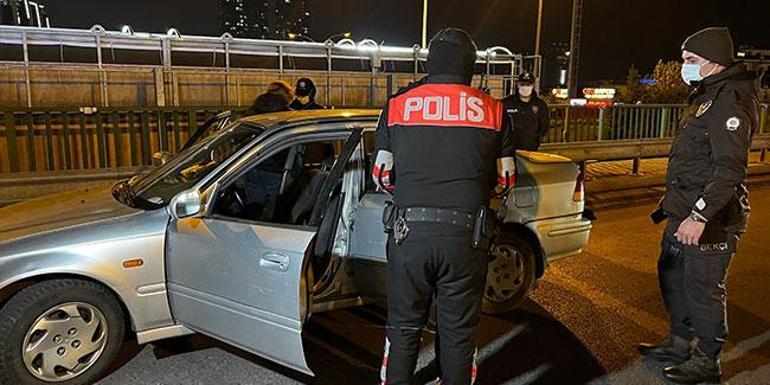 İstanbulda huzur denetimi: Didik didik arandı