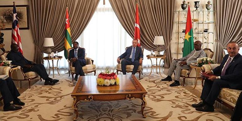 Cumhurbaşkanı Erdoğan, Togoda üç Afrika ülkesinin liderleriyle bir araya geldi