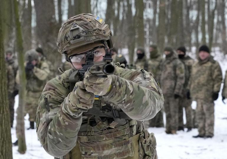 Ukraynadan Almanyaya tepki: Silah sevkiyatını reddederek Putini cesaretlendiriyor
