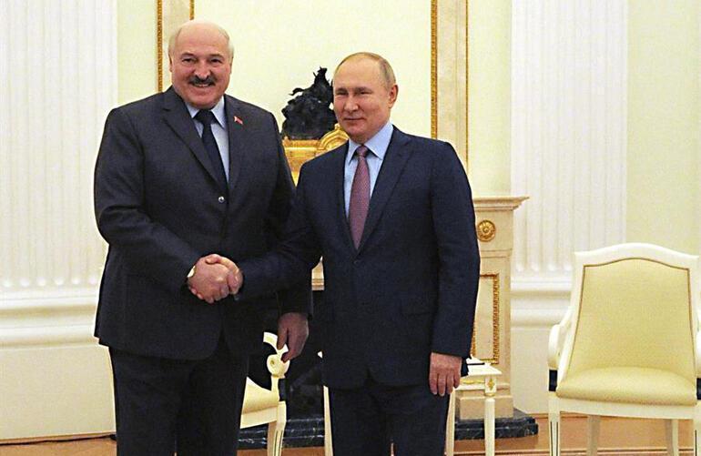 Kremlinde kritik zirve... Putin ile Lukaşenko bir araya geldi