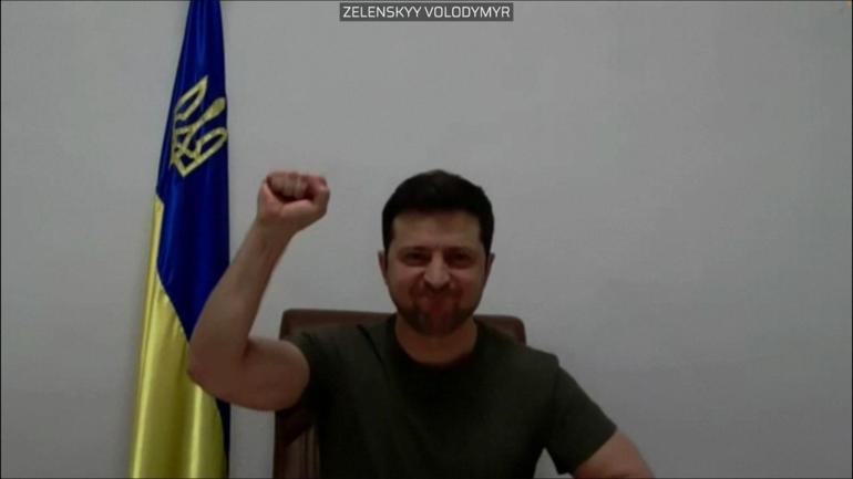 Son dakika... Zelenskiy APye seslendi: Ülkemde insanlar ölüyor