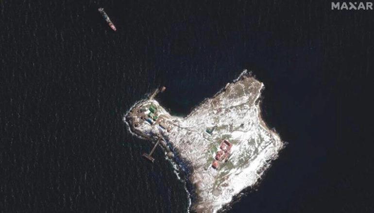 Büyük savunma ile gündeme gelmişti Yılan Adasındaki hasar uzaydan görüntülendi