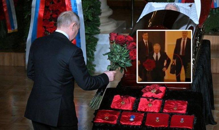 Putin, Jirinovskinin cenazesine nükleer çantayla geldi