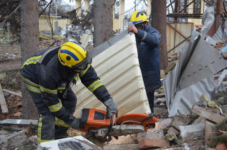 Borodyanka’da arama kurtarma çalışmaları devam ediyor