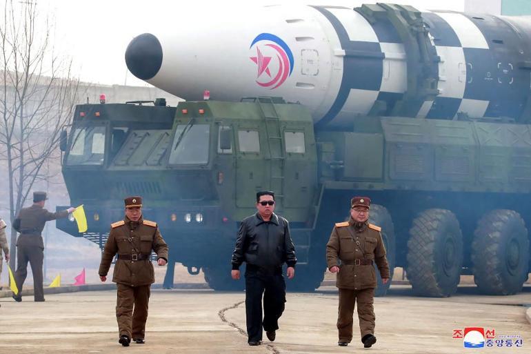 Kim Jong-undan dünyayı endişelendiren mesaj Nükleer silah kullanacağı senaryoyu açıkladı