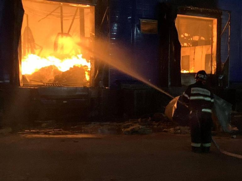 Moskova’da matbaa deposunda yangın
