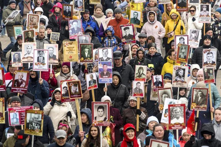 Rusya, Zafer Günü’nü kutluyor: Putin, Moskova’dan dünyaya seslendi