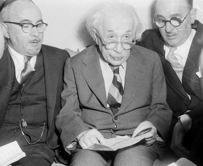 Einstein kime ait Her yerde gördüğünüz o yüzün hiç bilmediğiniz hikayesi...