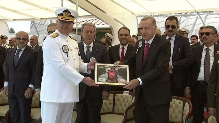Son dakika... Cumhurbaşkanı Erdoğan tarih verip açıkladı Donanmaya 6 yeni tip denizaltı
