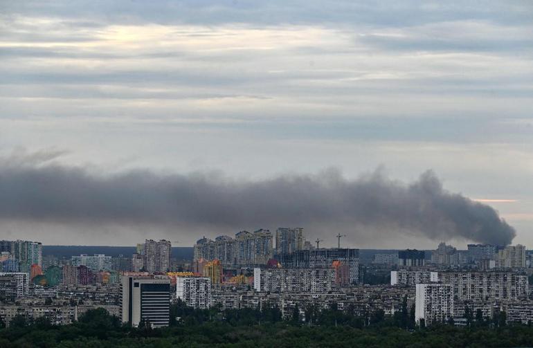 Kievde patlama sesleri Ukrayna duyurdu: Rusyanın füze saldırısında 1 kişi yaralandı
