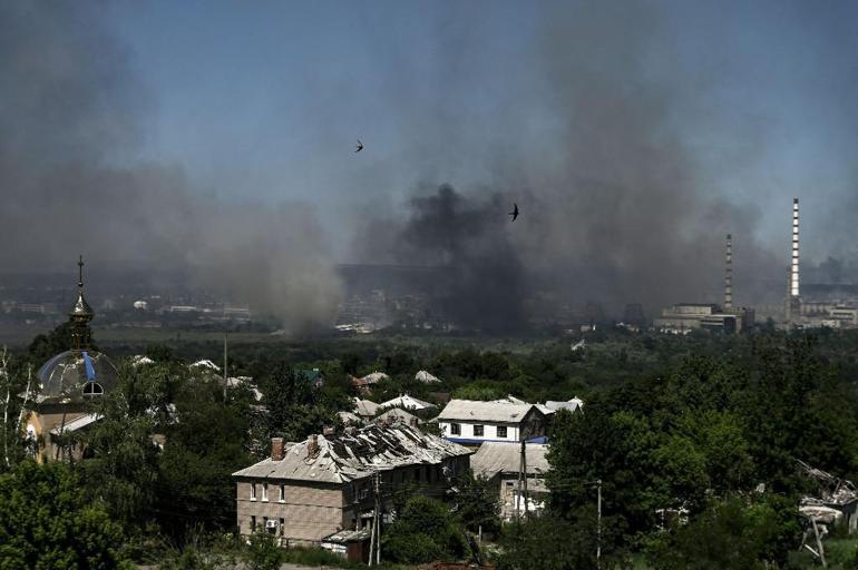 Severodonetsk ateş altında... Kimyasal tesis vuruldu: Siviller mahsur kaldı iddiası