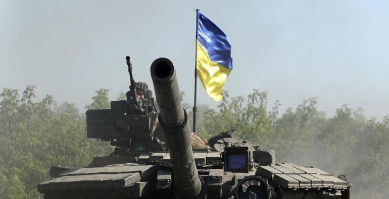 Kilit bölgeyi kaybeden Kiev, Lisiçanskı savunmak için seferber oldu