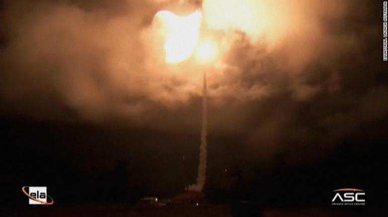 NASA ilk kez ABD dışında bir ülkedeki ticari uzay üssünden roket fırlattı