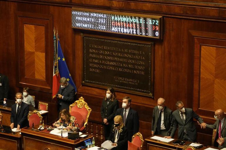 İtalyada hükümet karıştı: Oylama sona erdi, kriz devam ediyor